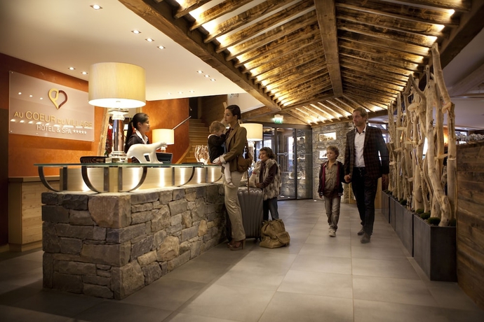 Imagen de los interiores del Hotel Au Coeur Du Village. Foto 14