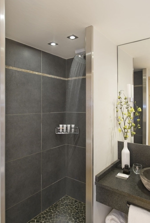 Imagen de la habitación del Hotel Au Coeur Du Village. Foto 13