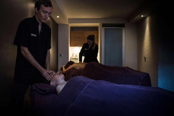 Imagen de los interiores del Hotel Au Coeur Du Village. Foto 15