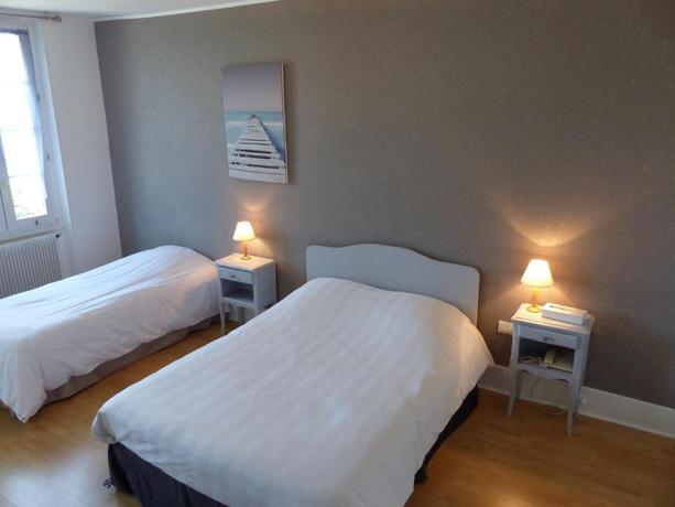 Imagen de la habitación del Hotel Au Colombier Du Touron. Foto 3