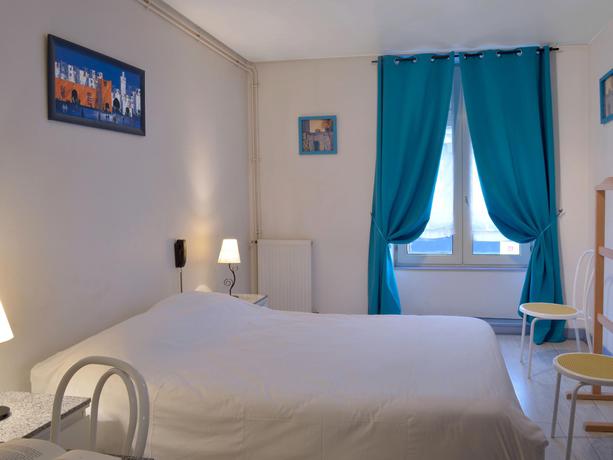 Imagen de la habitación del Hotel Au Croissant. Foto 5