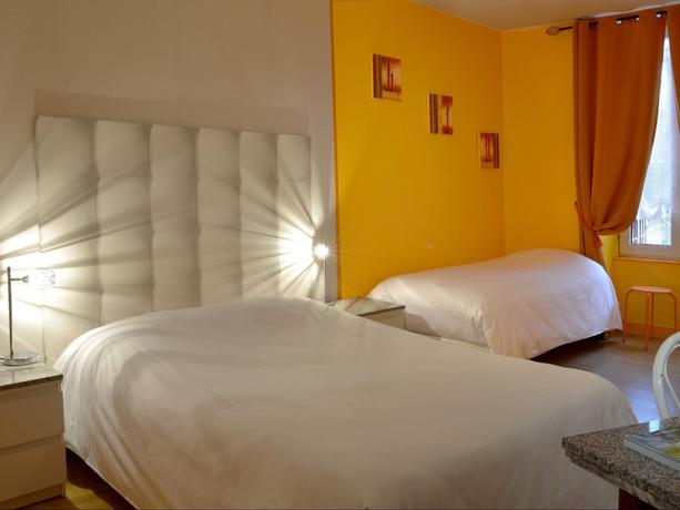 Imagen de la habitación del Hotel Au Croissant. Foto 7