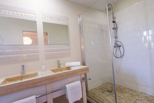 Imagen de la habitación del Hotel Au Cygne. Foto 4