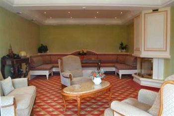 Imagen de los interiores del Hotel Au Gay S&eacute;jour. Foto 8