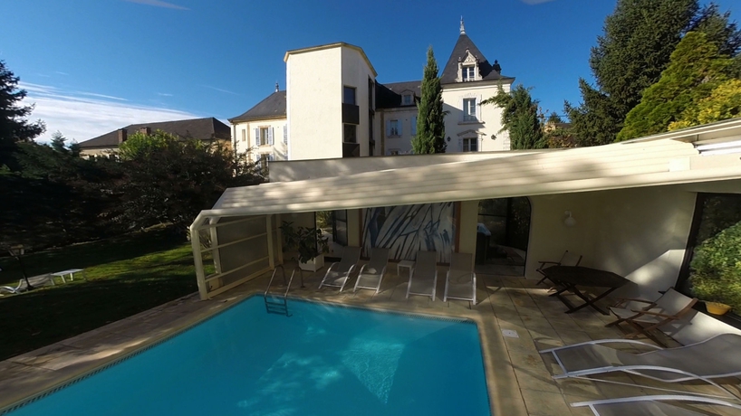 Imagen de la piscina del Hotel Au Grand De Sarlat. Foto 11