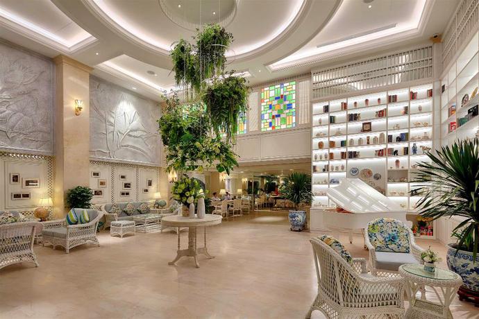 Imagen de los interiores del Hotel Au Lac Charner. Foto 15