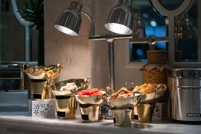 Imagen del bar/restaurante del Hotel Au Lac Charner. Foto 3