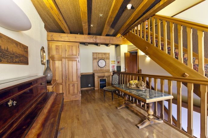 Imagen de los interiores del Hotel Au Lion. Foto 15