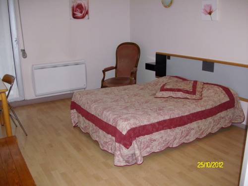 Imagen de la habitación del Hotel Au Logis Des Ours Belfort Nord. Foto 9