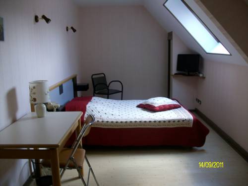 Imagen de la habitación del Hotel Au Logis Des Ours Belfort Nord. Foto 11