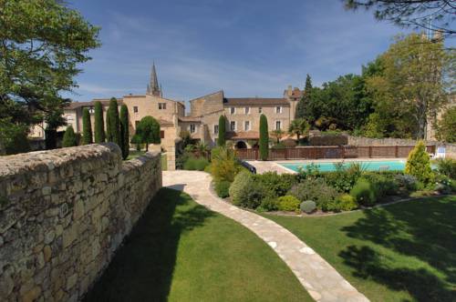 Imagen de la habitación del Hotel Au Logis Des Remparts. Foto 2