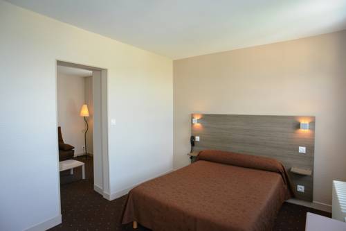 Imagen de la habitación del Hotel Au Moyne De Saire. Foto 5