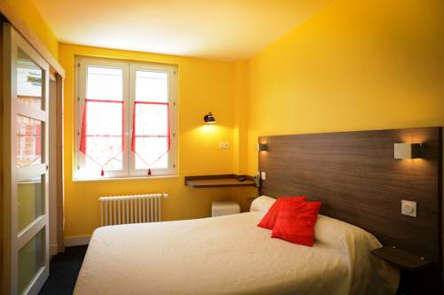 Imagen de la habitación del Hotel Au Moyne De Saire. Foto 6