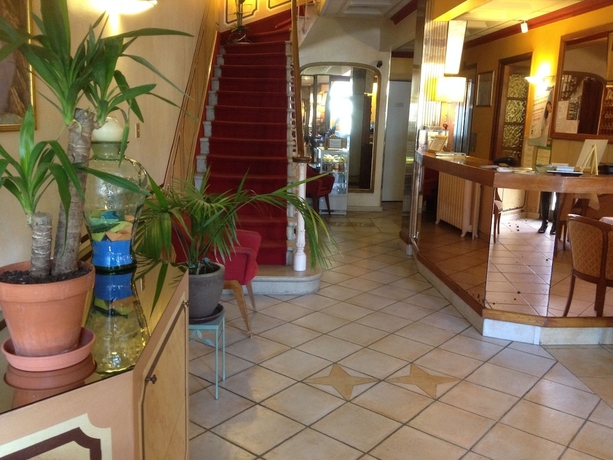 Imagen de los interiores del Hotel Au Nouvel. Foto 19