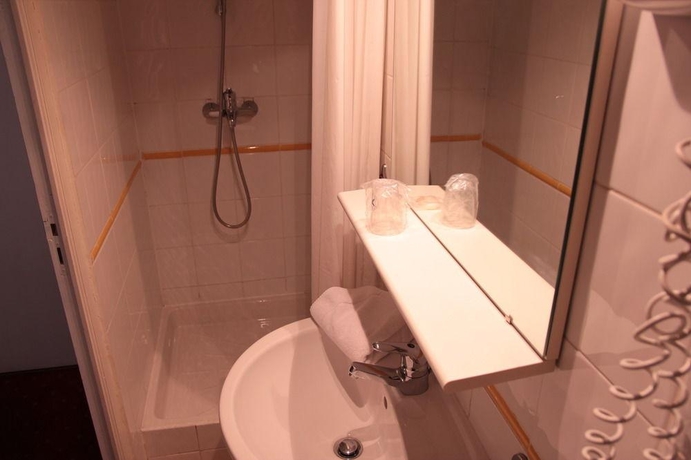 Imagen general del Hotel Au Patio Morand. Foto 10