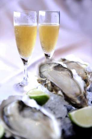 Imagen del bar/restaurante del Hotel Au Petit Pont. Foto 3