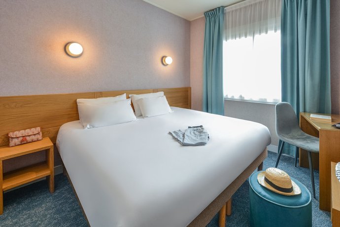 Imagen de la habitación del Hotel Au Petit Saint Jean Centre Beaune. Foto 15