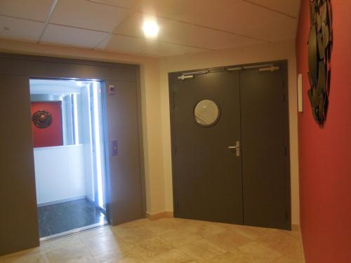 Imagen general del Hotel Au Relais De L'oust. Foto 4