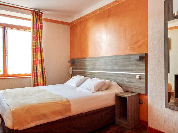 Imagen de la habitación del Hotel Au Relais Nivernais. Foto 7