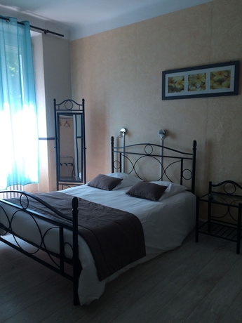 Imagen de la habitación del Hotel Au Royal. Foto 7