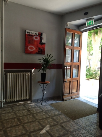 Imagen de los interiores del Hotel Au Royal. Foto 16