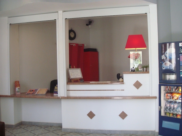 Imagen de los interiores del Hotel Au Royal. Foto 17