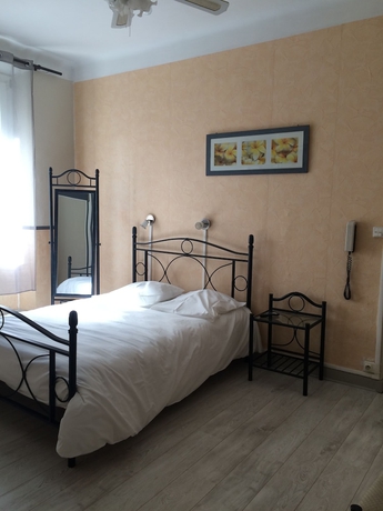 Imagen de la habitación del Hotel Au Royal. Foto 12