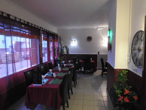 Imagen de la habitación del Hotel Au Sleeping. Foto 3