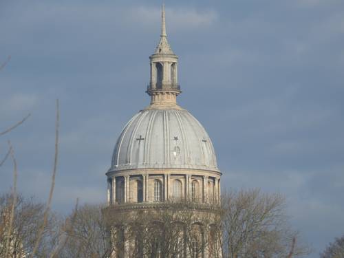 Imagen de la habitación del Hotel Au Sleeping. Foto 8