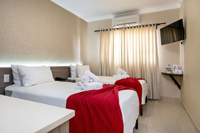 Imagen de la habitación del Hotel Auas City. Foto 6