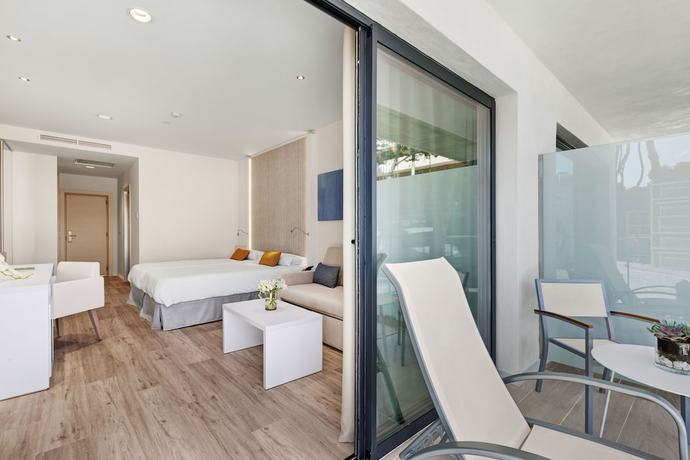 Imagen de la habitación del Hotel Aubamar Bali. Foto 8