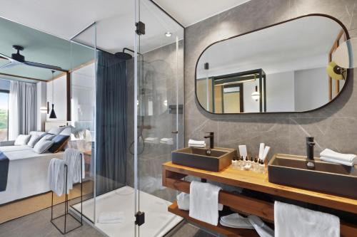 Imagen de los interiores del Hotel Aubamar Suites and Spa. Foto 11