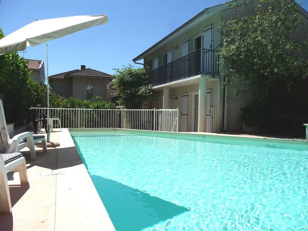 Imagen de la piscina del Hotel Aubergade. Foto 18