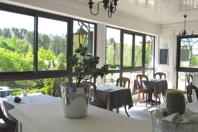 Imagen del bar/restaurante del Hotel Aubergade. Foto 4