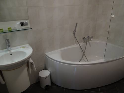Imagen de la habitación del Hotel Auberge Alsacienne. Foto 12