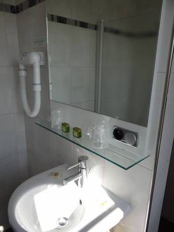 Imagen de la habitación del Hotel Auberge Alsacienne. Foto 13