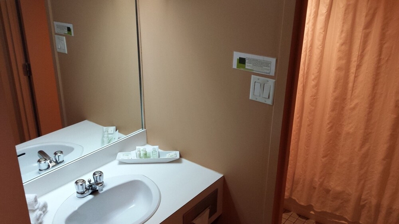 Imagen de la habitación del Hotel Auberge Bromont. Foto 5