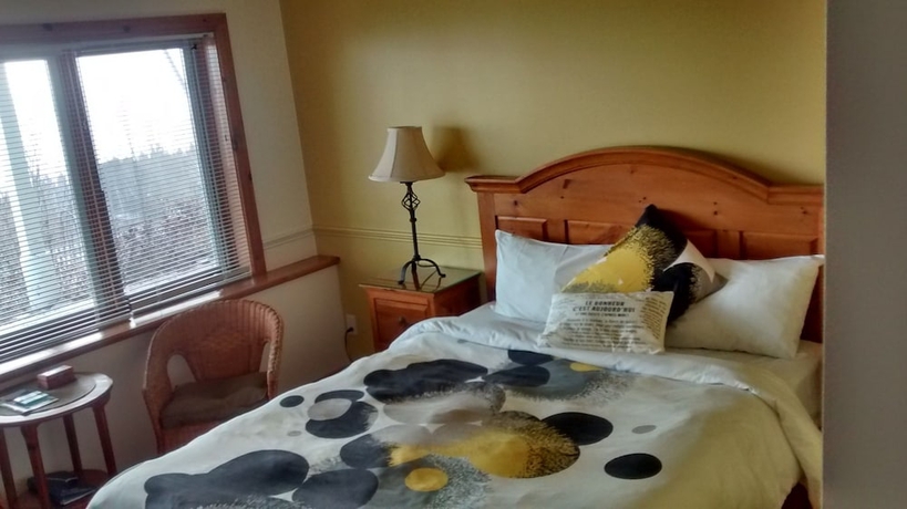 Imagen de la habitación del Hotel Auberge Cap-aux-Corbeaux. Foto 3