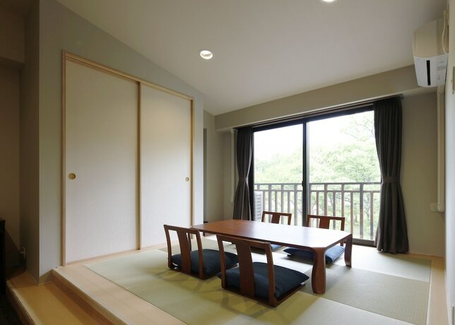 Imagen de la habitación del Hotel Auberge Cosmos. Foto 19