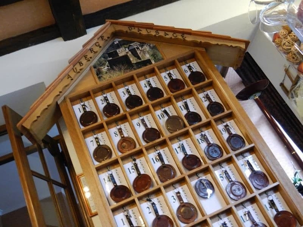 Imagen de los interiores del Hotel Auberge D'alsace De France. Foto 19