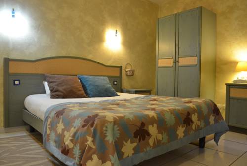 Imagen de la habitación del Hotel Auberge De Bonpas Logis De France. Foto 7