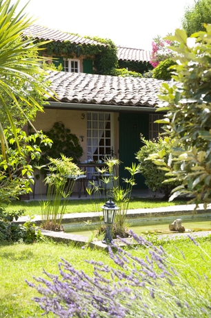 Imagen de los exteriores del Hotel Auberge De Cassagne and Spa. Foto 10