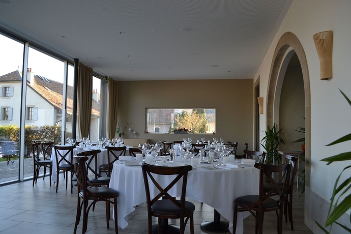 Imagen del bar/restaurante del Hotel Auberge De Confignon. Foto 7