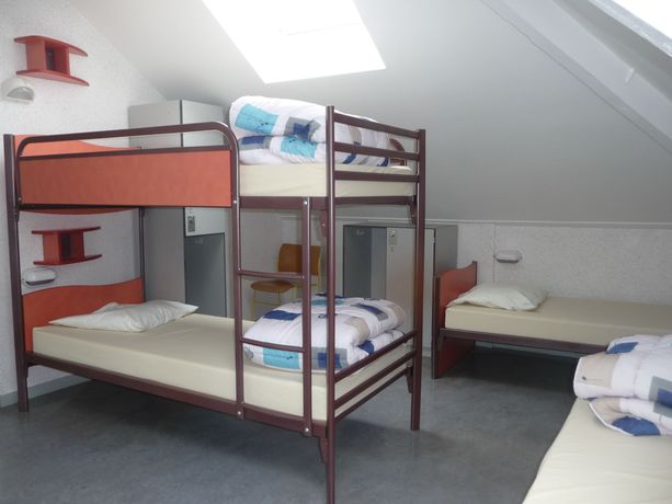 Imagen de los exteriores del Hotel Auberge De Jeunesse De Champlon. Foto 13