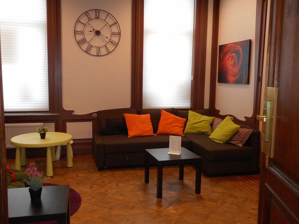 Imagen del bar/restaurante del Hotel Auberge De Jeunesse De Tournai - Hostel. Foto 3