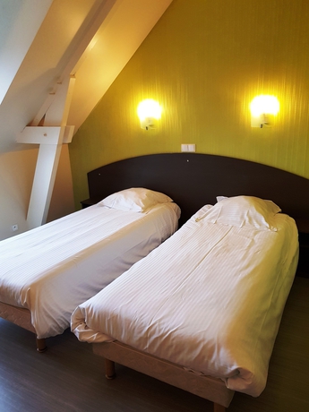 Imagen de la habitación del Hotel Auberge De La Baie, Pontorson. Foto 6