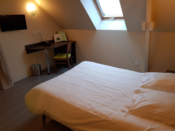 Imagen de la habitación del Hotel Auberge De La Baie, Pontorson. Foto 8