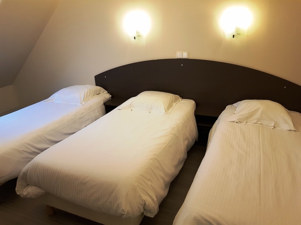 Imagen de la habitación del Hotel Auberge De La Baie, Pontorson. Foto 9