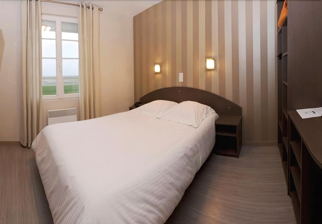 Imagen de la habitación del Hotel Auberge De La Baie, Pontorson. Foto 13