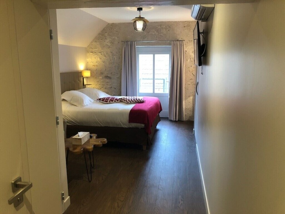 Imagen de la habitación del Hotel Auberge De La Caill&egrave;re. Foto 18